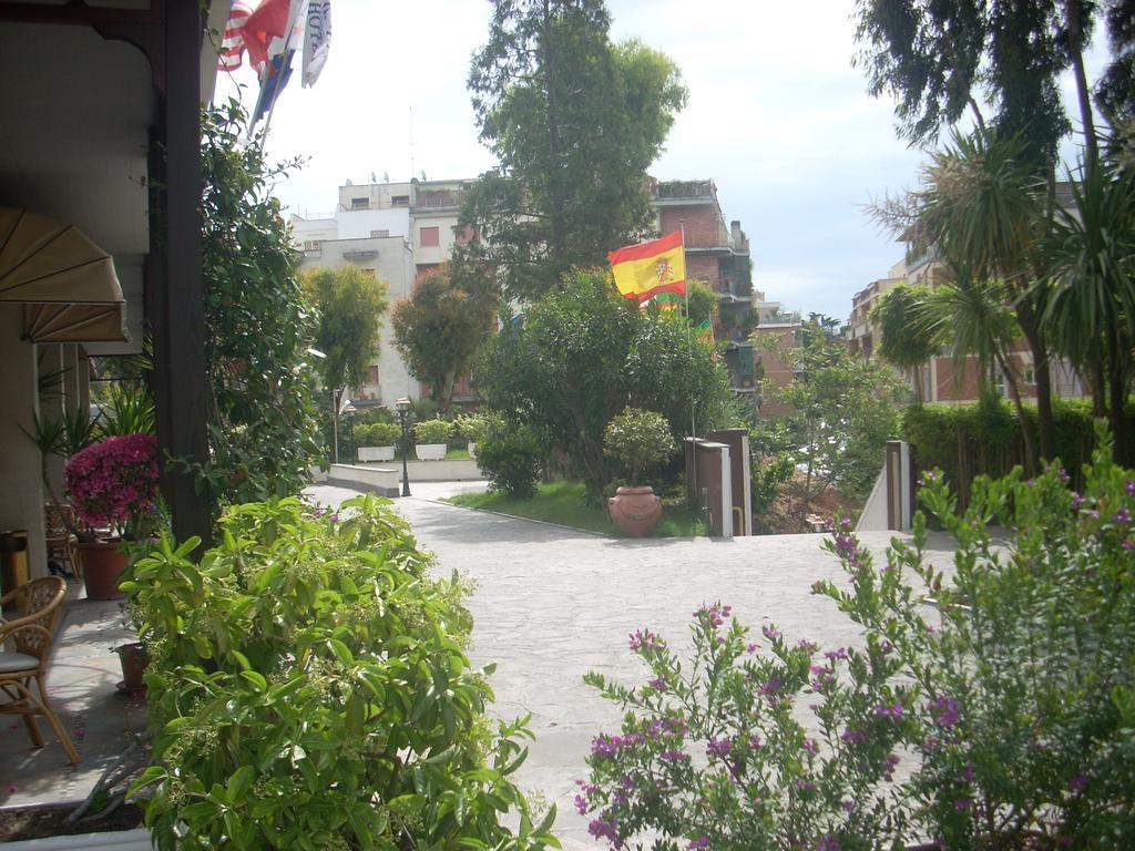 Park Hotel Dei Massimi Rome Exterior photo